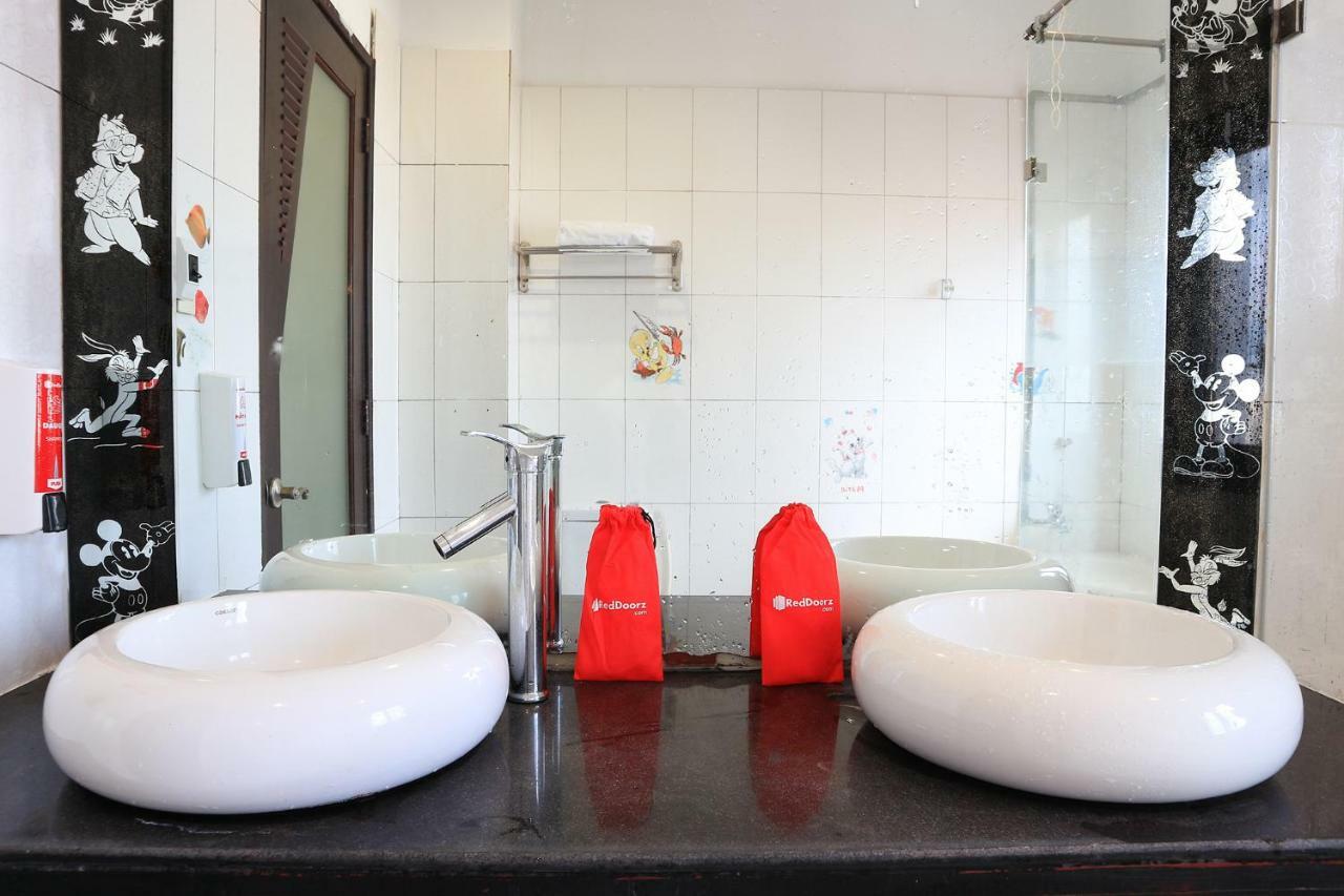 Khách sạn Reddoorz Near Gia Dinh International Hospital