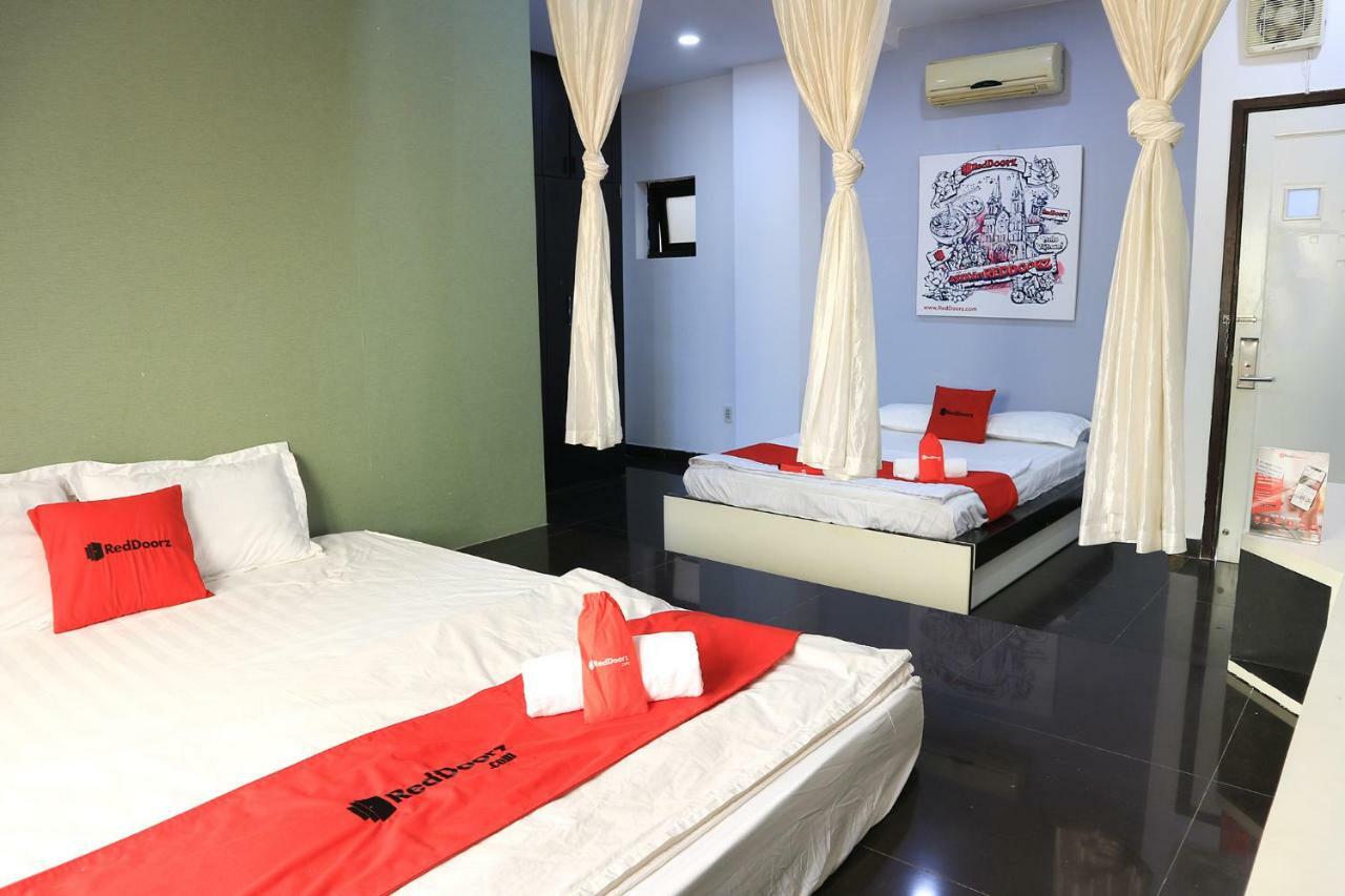 Reddoorz Near Gia Dinh International Hospital Khách sạn TP. Hồ Chí Minh